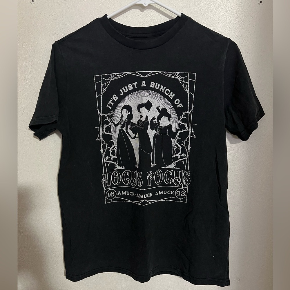 DISNEY Hocus Pocus Sister Witches Classic Short Sleeve T Shirt Women's Size S‎